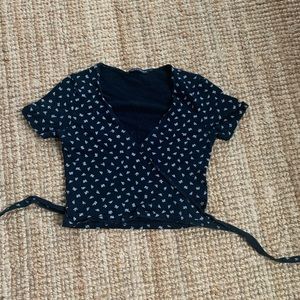 Brandy Melville wrap tie top!